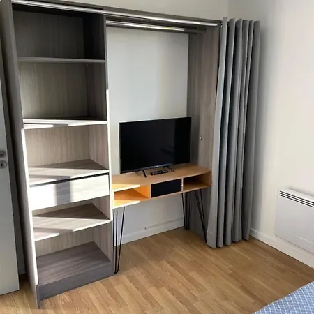 Holiday home Maison Individuel A A Deux Minutes A Pied De La Gare De Dauville Deauville